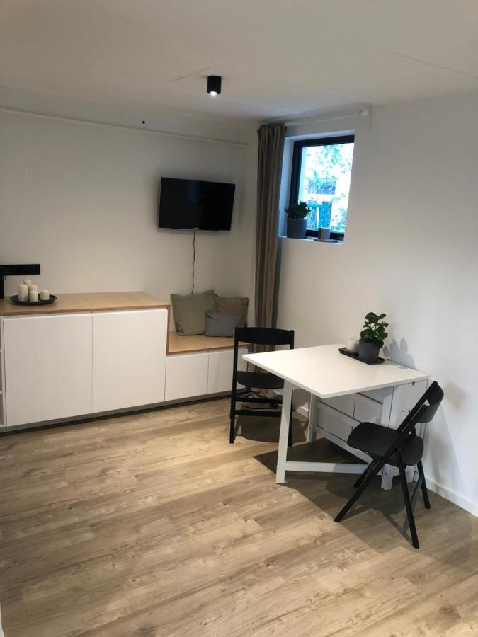 Bezaubernde Gastesuite Mit Terrasse Im Hinterhof Hamburg-Harburg Exteriör bild