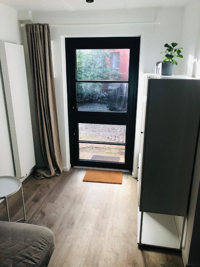 Bezaubernde Gastesuite Mit Terrasse Im Hinterhof Hamburg-Harburg Exteriör bild